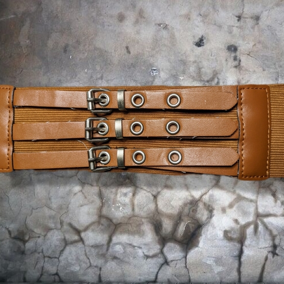 Brown Stretch Belt 3 Buckles in Front Velcro Closure in Back Silver S/M - Picture 7 of 10